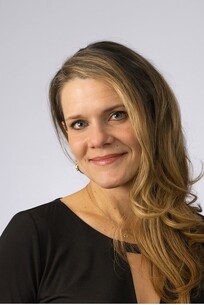 Lindsay Strong